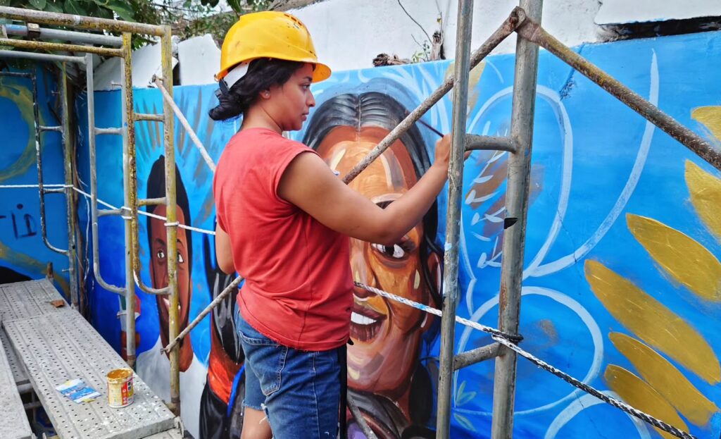 Instagram post from pearlprotectors. This post is in position 3.